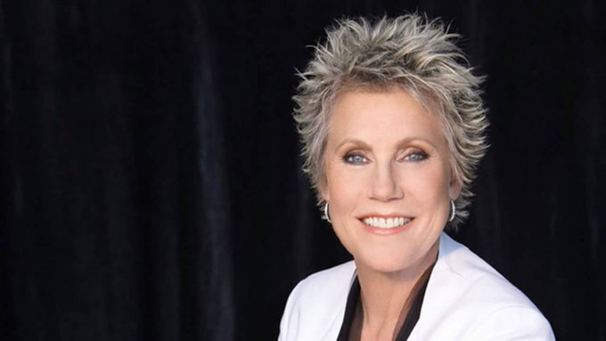 Wishing Anne Murray a very HAPPY BIRTHDAY today! 