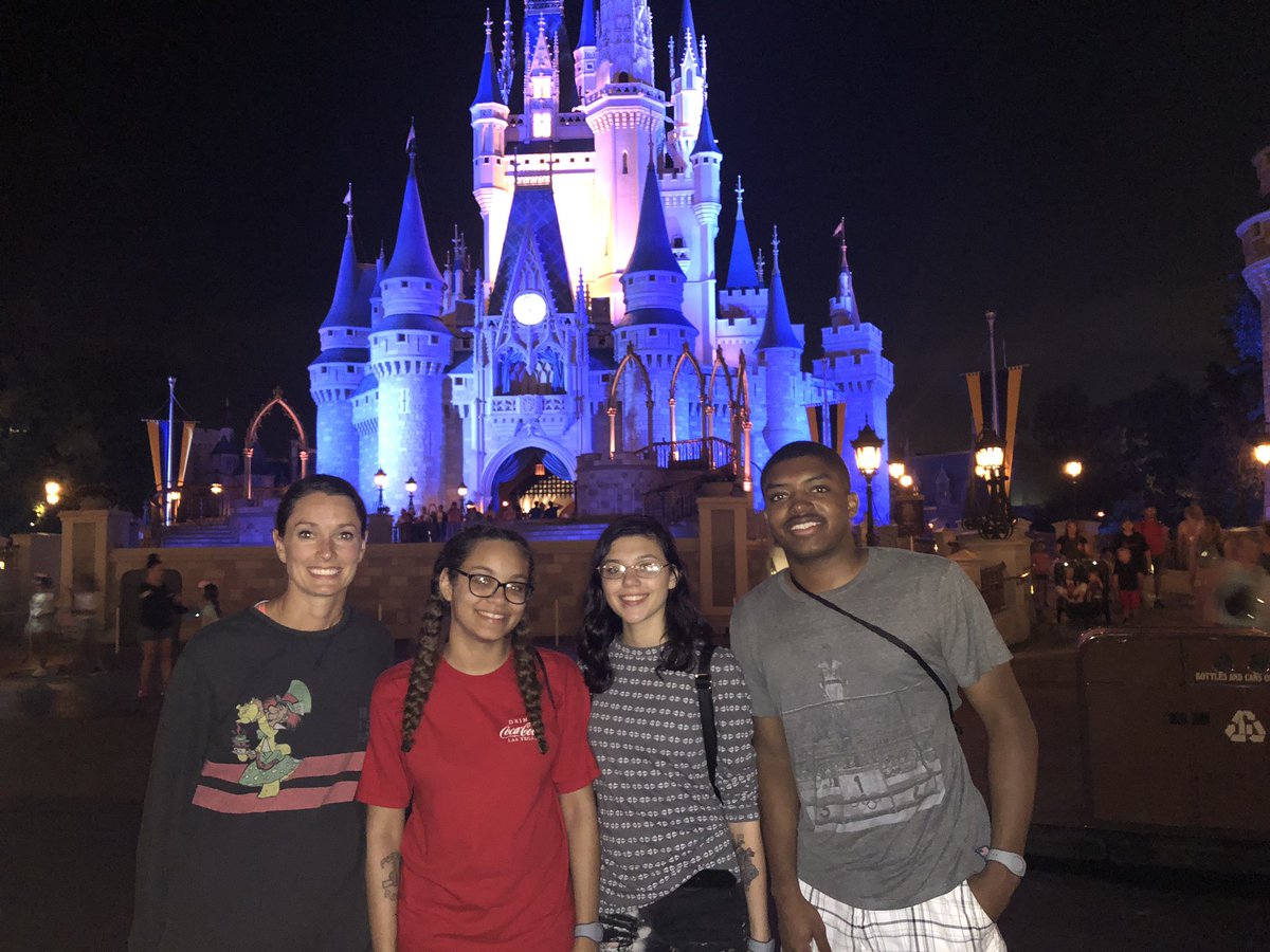 mayjanedavis's tweet photo. @WaltDisneyWorld #magickingdom was amazing! We were exhausted but it was so worth it! Now it’s time to rock these competitions. @hosafhp #dentalassisting #HOSAilc2019 #techcenterpride @kmvuono @sara_lockett @TechCenterVB @TCE_VBCPS https://t.co/tEenCsq3be