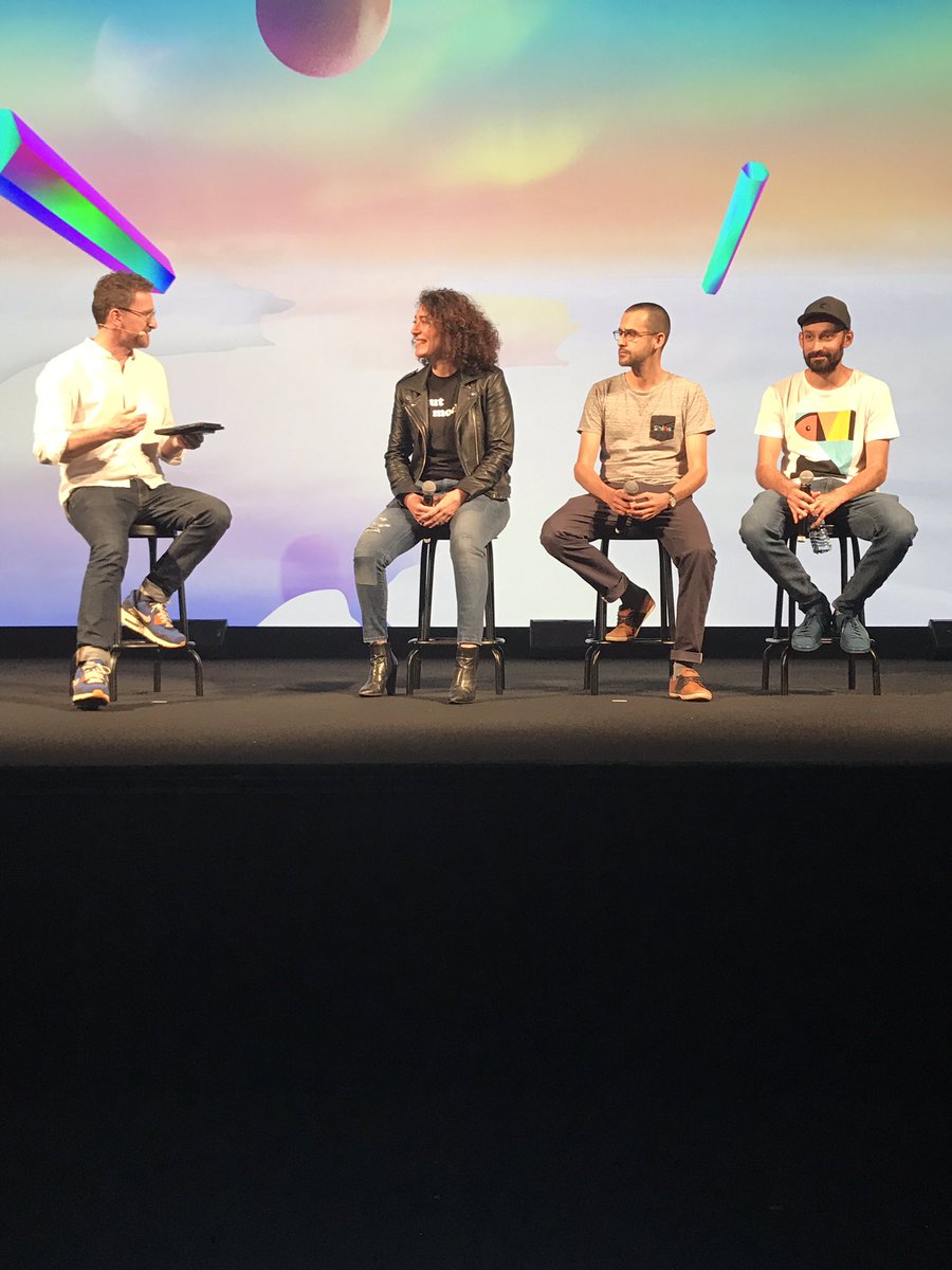 Fanny's tweet image. La sista on stage @BOLD_Avocats #startup #LabPostal 🤘🏻