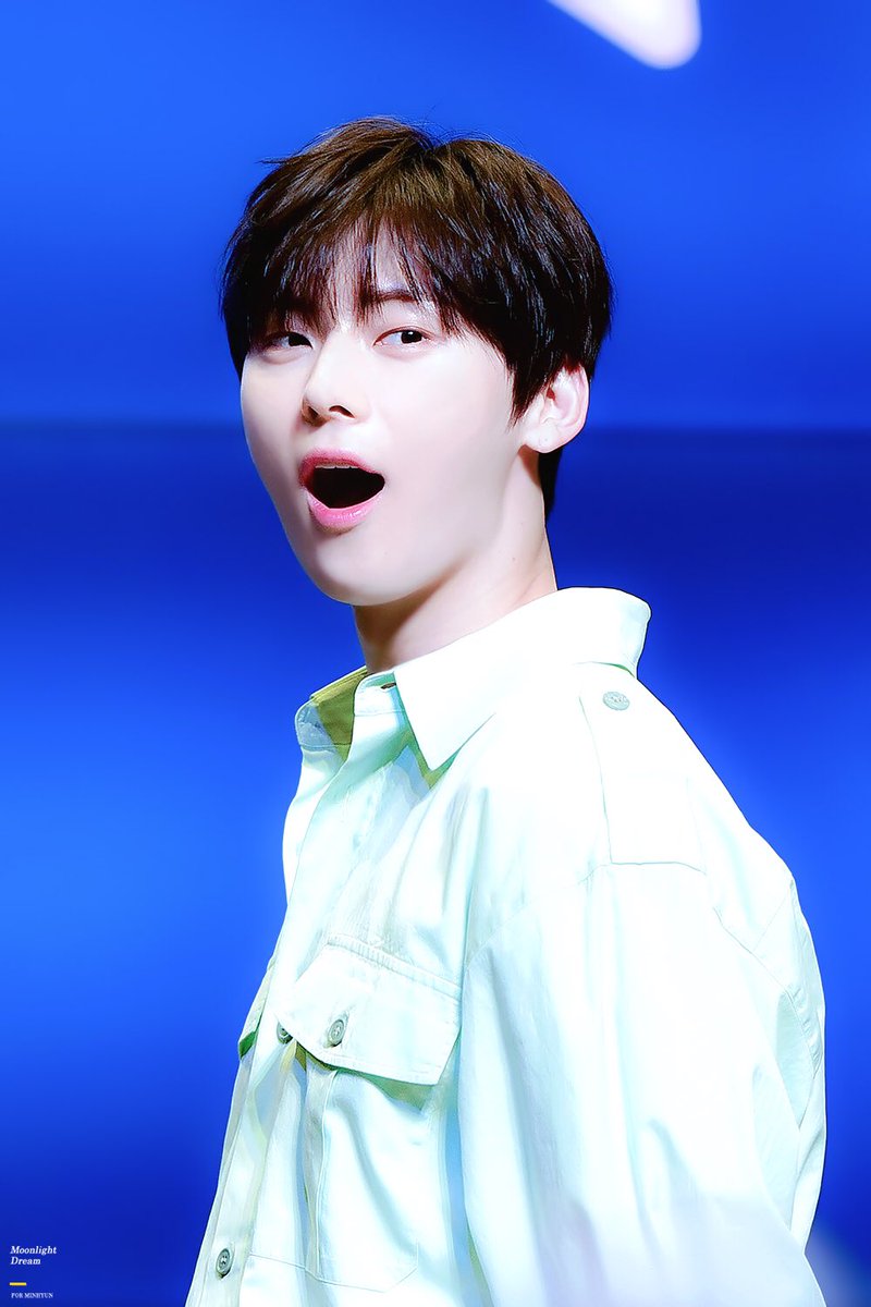 Dreamofyou_MH's tweet photo. 190615🦊💝 핑 민현🥺💖 #민현 #황민현 #MINHYUN #완벽해서황민현 #민현의꿈 https://t.co/th1uYKj91C