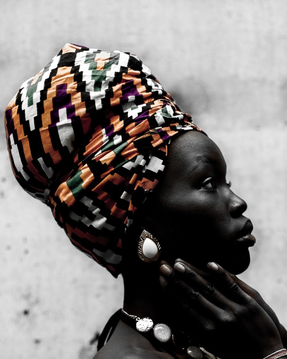 We're looking for a #consultant to help us map #business and #humanrights stakeholders in #EastAfrica - do you have the skills and experience or know someone who would be perfect for the role? Follow the link for more info: lght.ly/ck96kc2