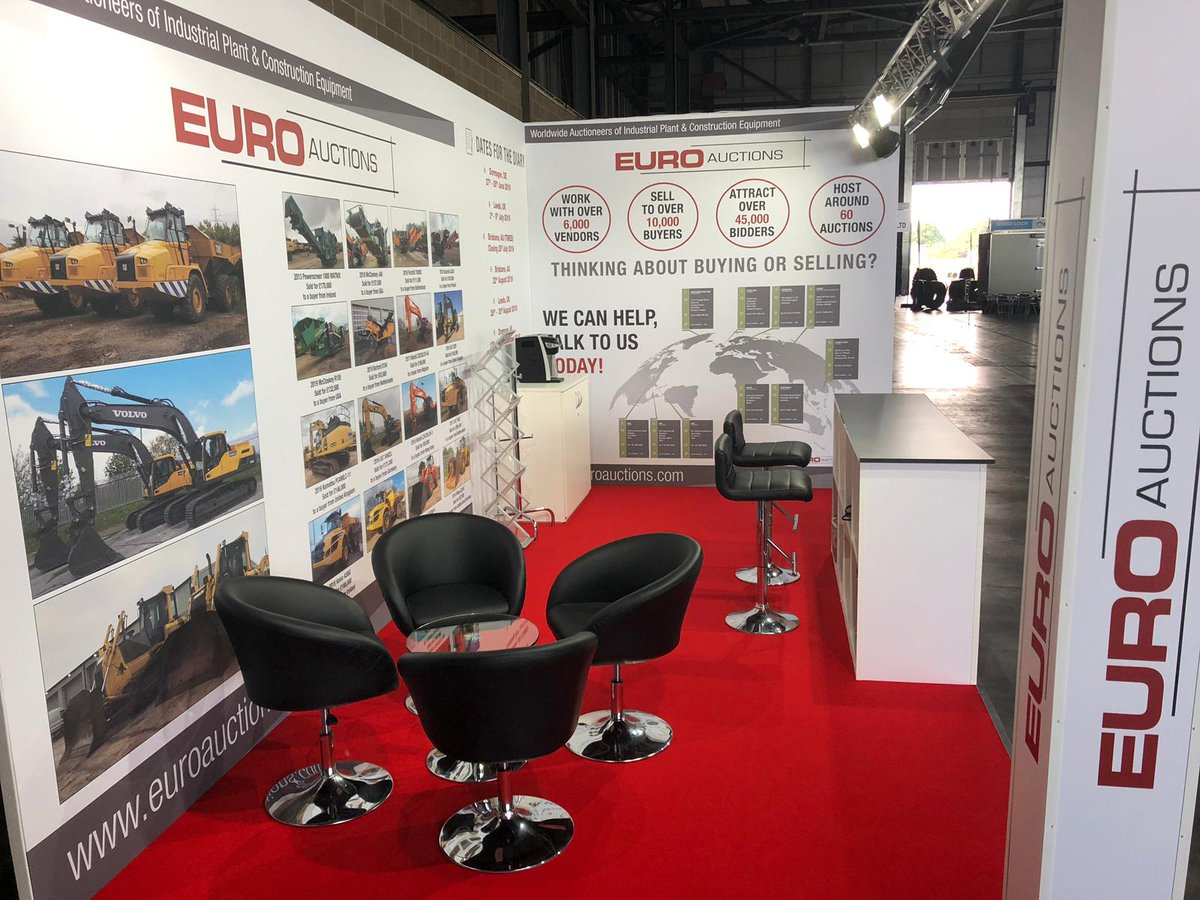 All ready for #CQMS'19 to open tomorrow....all that's left is to handover to <a href="/euroauctions/">euroauctions</a> and wish you guys a great show. #standbuilds #furniturehire #punchestown <a href="/Machinemovermag/">MachineryMoversMag</a>