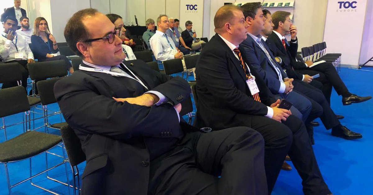 TratosGroup's tweet photo. Dr Maurizio Bragagni, CEO of Tratos Ltd is one of the judges of the  #PEMAStudentChallenge today at #TOCEurope. @bragagnimba @TOCWorldwide @PEMASecretary #PEMA19AGM #PortSolutions. #reeling #ReelingCables @_JonSojo @polli_144 #Rotterdam #ports #cables https://t.co/8RykJFSc5I https://t.co/TN0GeB7jP2