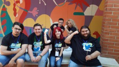 L'equip de Social Media, a tope per iniciar la Jornada Jove!! I mostrar els projectes de les i els joves del CNO Camp de Tarragona 😃💪🏻 @Start_Cno #SocialMedia #TeamWork #TopOfPower #JornadaJove #CnoTV #Competències #Projectes