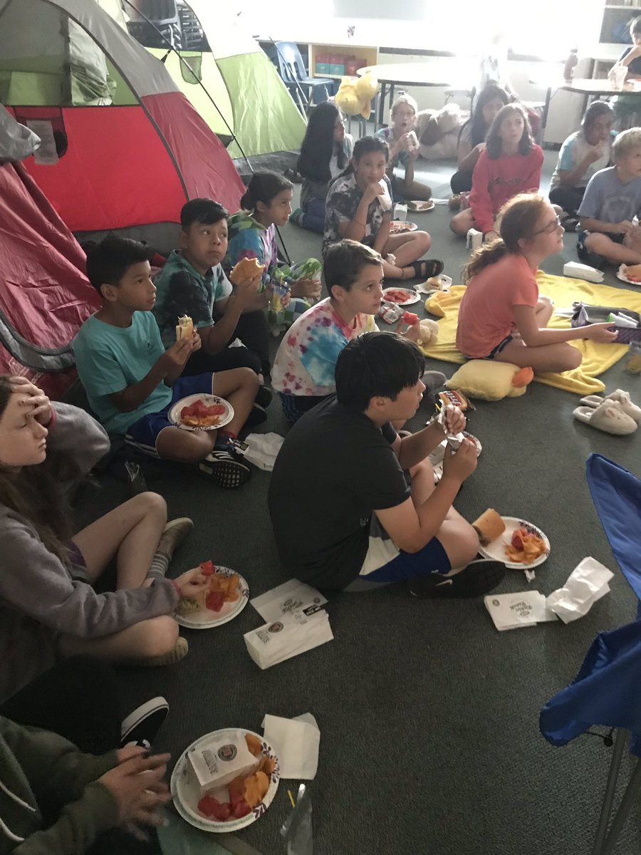 Thank you <a href="/jimmyjohns/">Jimmy John’s</a> in Ballston for donating sandwiches to our 5th grade picnic! @KWBGillen <a href="/KWBTercero/">Michelle Tercero</a> #KWBpride