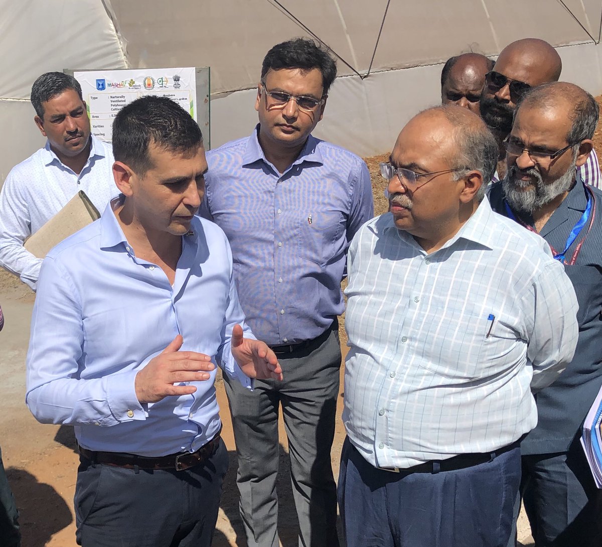 DanAlluf's tweet image. In the last two days we conducted a joint 🇮🇳🇮🇱 conference to define the way forward of the #IIAP, led by Secretary Agriculture GOI Ambassador of 🇮🇱 &amp;amp; Head of MASHAV. Action item: growing from centers of Excellence to Areas of Excellence. @IsraelinIndia @MASHAVisrael