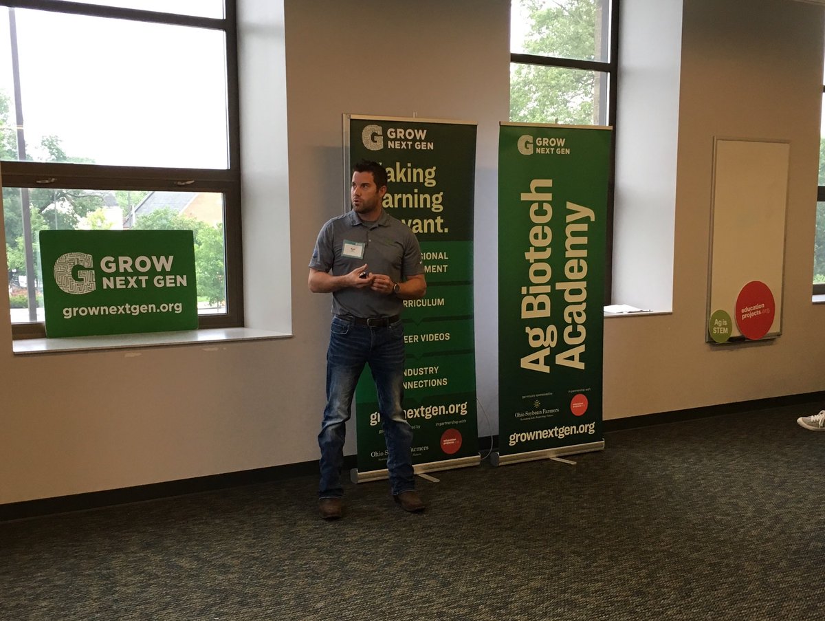 SallySDG5's tweet photo. Reid Rice ⁦@PioneerSeeds⁩ explains CRISPR to #agbiotechGNG “It’s going to be challenging to feed everybody....if we can increase yield, that will help.” ⁦@Ohiosoycouncil⁩ https://t.co/WCXzdVur58