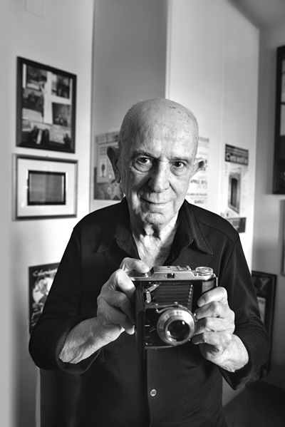 LaMilanesiana's tweet photo. Oggi #LaMilanesiana2019 di @bettywrong offre una proiezione in anteprima assoluta a Milano per raccontare la storia di un grande fotografo: Domenico #Notarangelo.
Alle 18 al #CinemaMexico di via Savona 57 proietteremo "Notarangelo ladro di anime" di David Grieco.
1/2 https://t.co/3EgIAPBC8C
