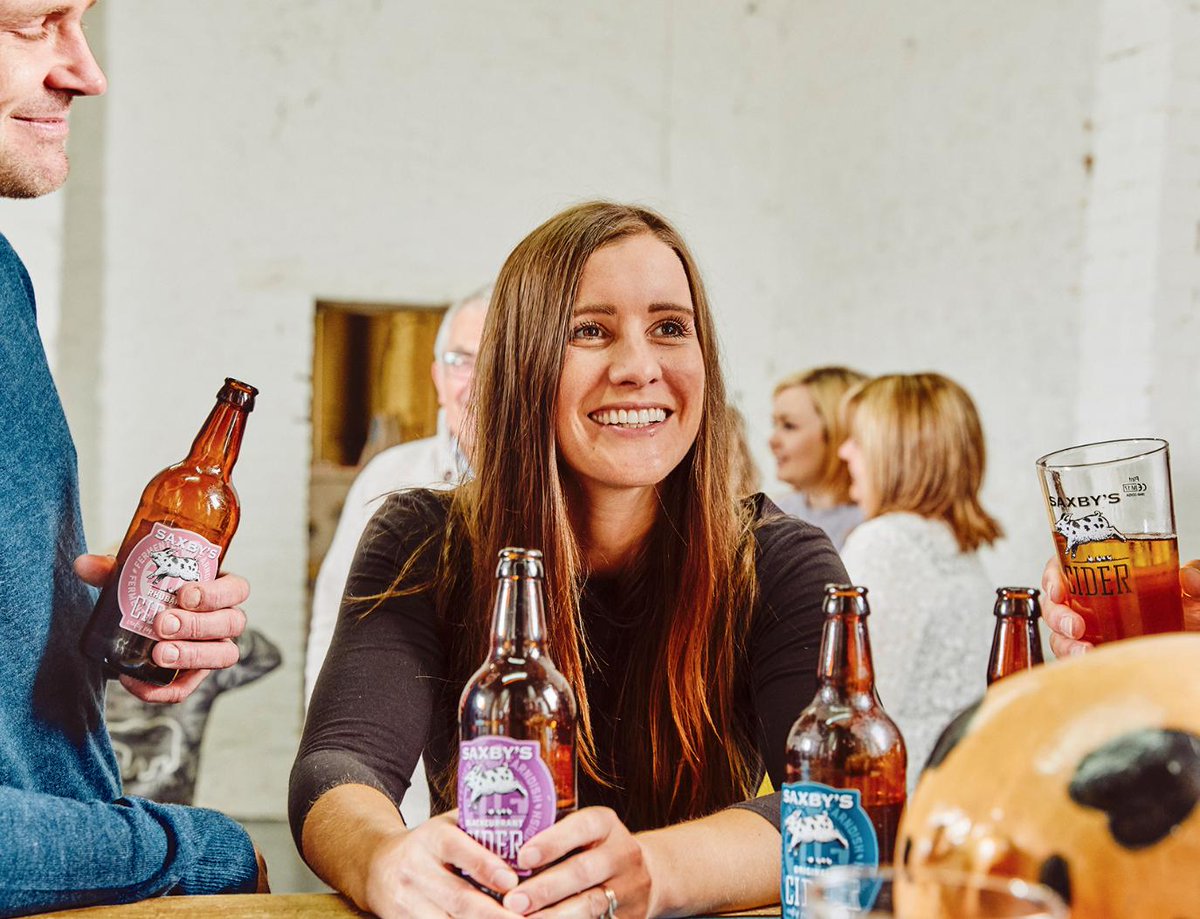 NorthamptonFest's tweet photo. Our last #discount #ticket offer closes tonight - so grab them while you can. There will be over 30 ciders this weekend - fruit, real, West Country scrumpy and local -  including a complete range from @saxbyscider in Farndish. #loveNN #LoveNorthampton #realcider https://t.co/F8cPScEEzo