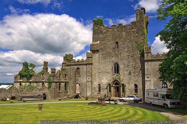 HogainPaddy's tweet photo. #LesserKnownIreland #VisitOffaly #Irish #LoveIreland #IrelandsHiddenHeartlands @HeartlandsIRL #AmazingIreland

Leap Castle #CoOffaly Is it the most haunted castle in #Ireland ?

Info
https://t.co/hcyfMOrFos @visitoffaly
Video Documentary
https://t.co/O58BHcRKA8

#HeritageIreland https://t.co/NOpHVTD1oo