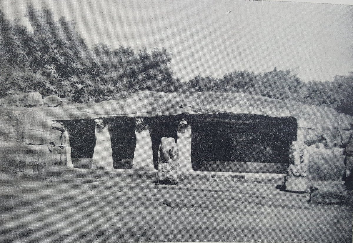 hseth2511's tweet photo. Just came across  interesting Pictures of Heritage Places of Odisha in a Gujarati Directory named "Gujarat Parichay" which was released in the year 1961.
1.RockCut Edicts,Dhauli Hills
2.Ganesh Caves,Udaigiri 
3.Lingaraj Temple,Bhubaneswar
4.Jagannath Temple, Puri https://t.co/UfooguFxDn