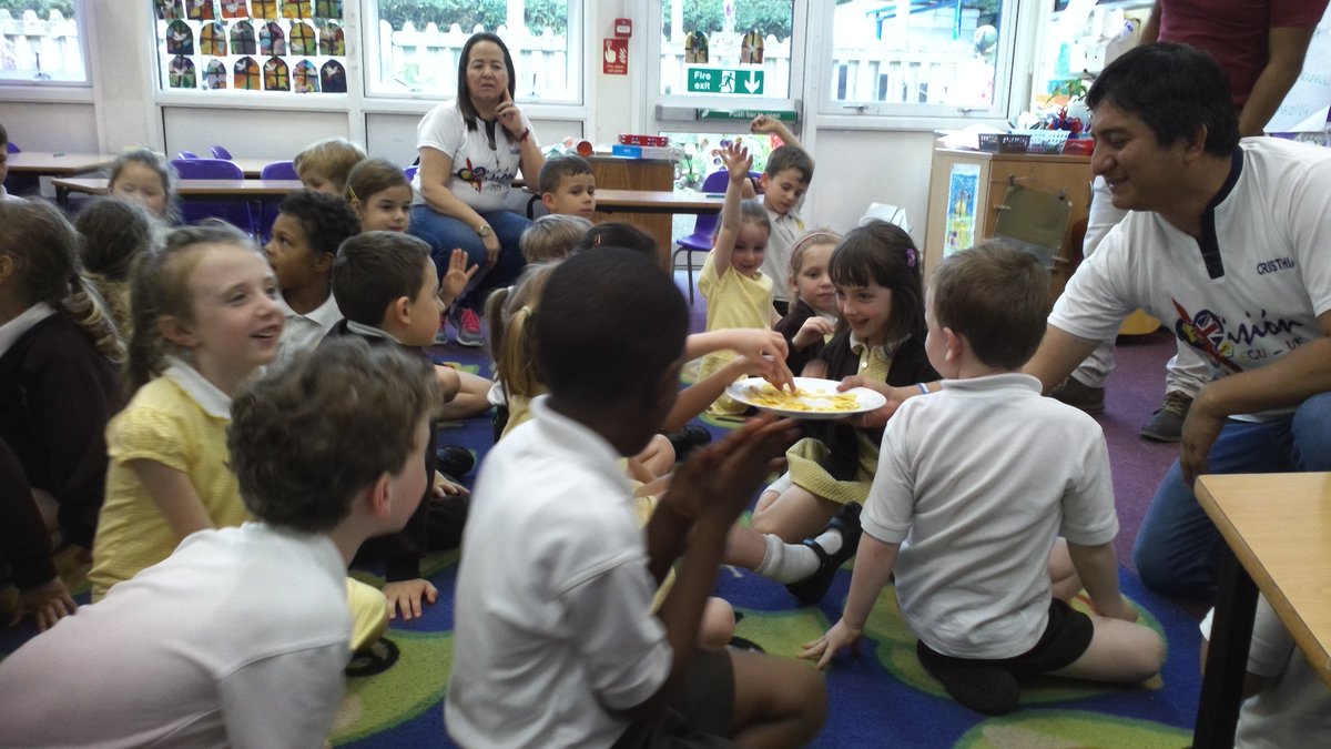 olsyear1's tweet photo. @olsyear1 really enjoyed our visit from the missionaries in Ecuador. We learnt lots of new and exciting facts! https://t.co/TqEHx24kcn