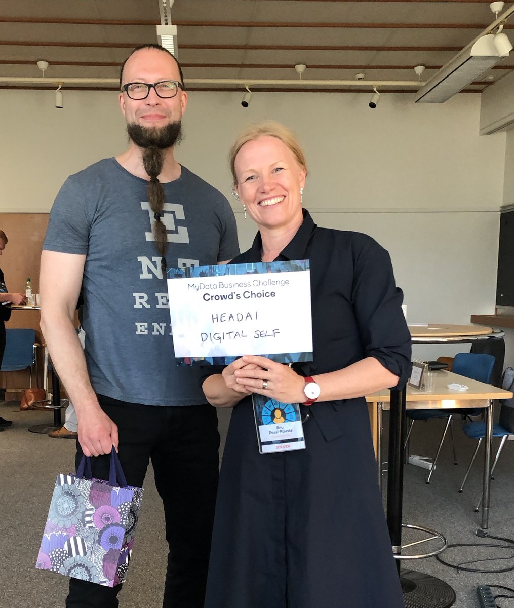anupassi's tweet photo. Kovassa kisassa olimme kova #tiimi - ainakin tiimien suosikkitiimi :) #mydata haastekisassa @headaiofficial tiimissä @HKetamo @pvesterbacka #tekoälyaika #AI @TechFinland @valtionkehitys https://t.co/CrLQiu9guR
