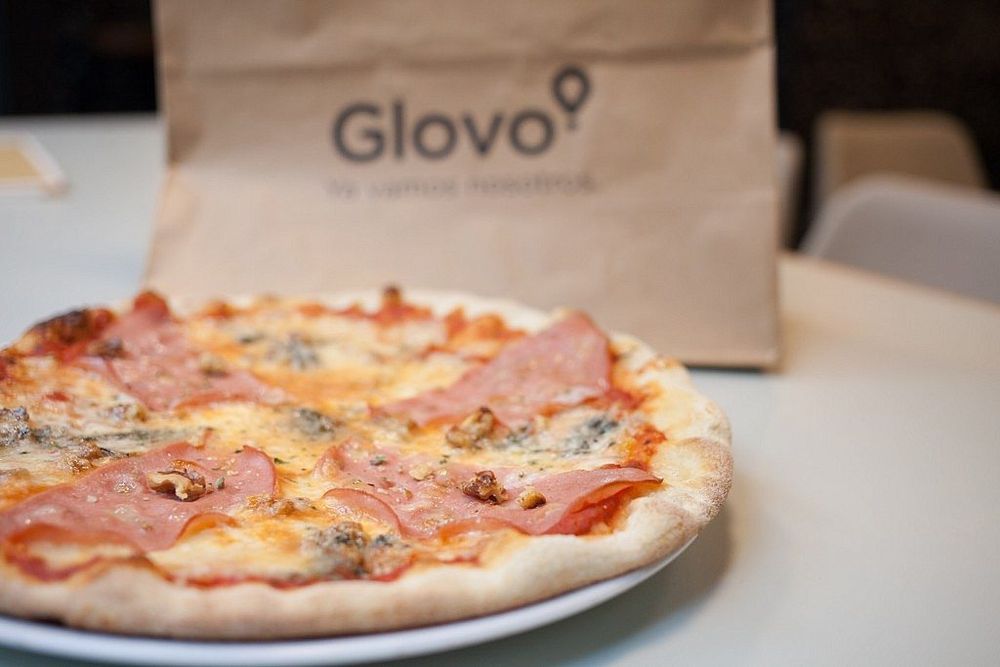 Glovo Kills: The True Price of a Pizza argia.eus/albistea/glovo…

"Back when #glovo was a small company that no one had heard of in a few major Spanish cities, one of its first riders, Isaac Cuende, was hit by a car during a delivery". 
By Paul Iano