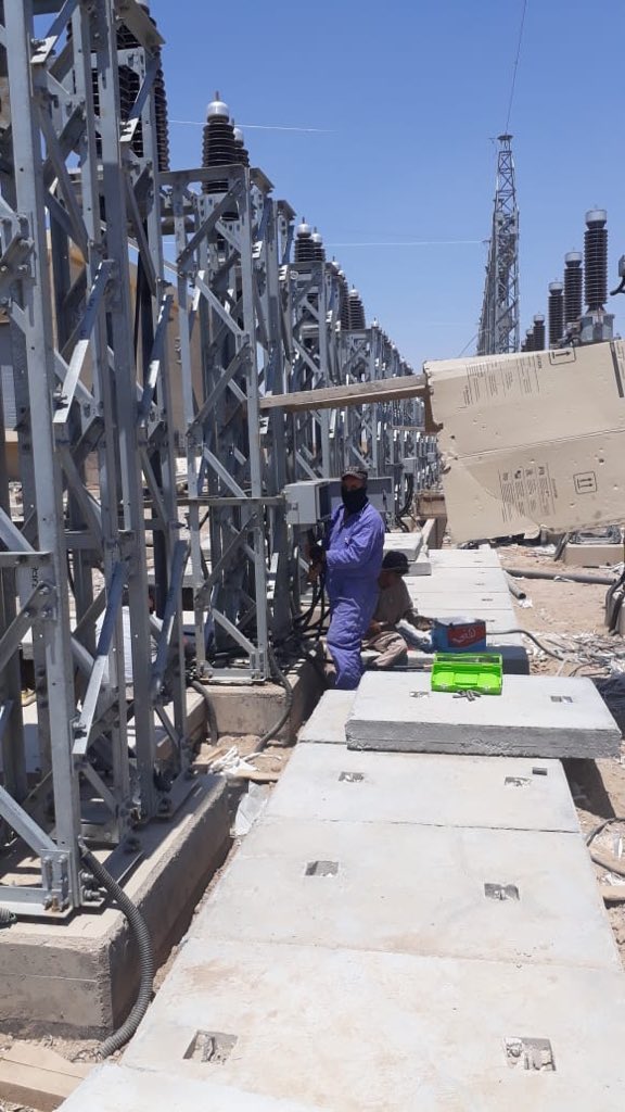 ⭕️ تحية الى كوادرنا الوطنية، نساءً ورجالاً، وهم يُسطرون الإنجازات واحداً تلو الآخر في فترة قياسية وبالرغم من كل التحديات (البيئية والمالية) بهدف إعادة إعمار الشبكة الوطنية التي نال منها الإرهاب و الفساد.

#الكهرباء #مسؤولية_تضامنية، وكوادرنا يستحقون الإشادة والاحترام، لا التسقيط.