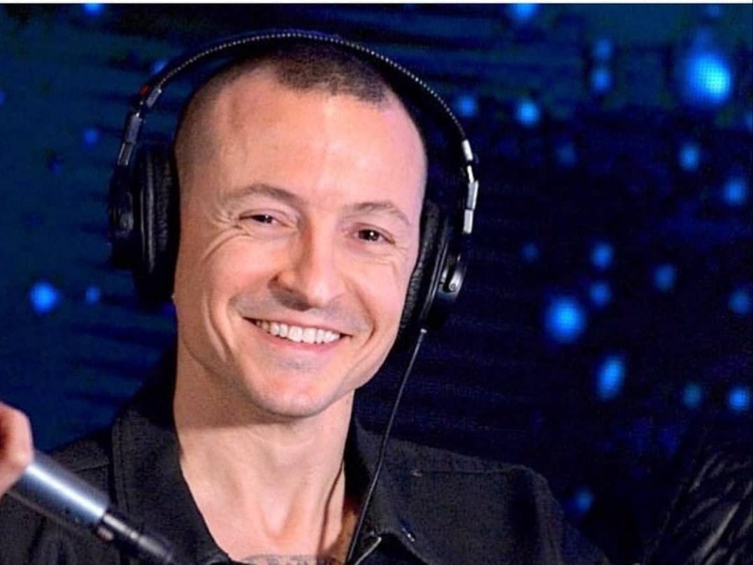 BORKOWA23's tweet photo. it's been 23 months without you Chester.  It is not easy for us here at all. The lack of your voice, the lack of your smile is missing.  Does this longing have such a strong point !!!!!! https://t.co/hUuqhANbOY
