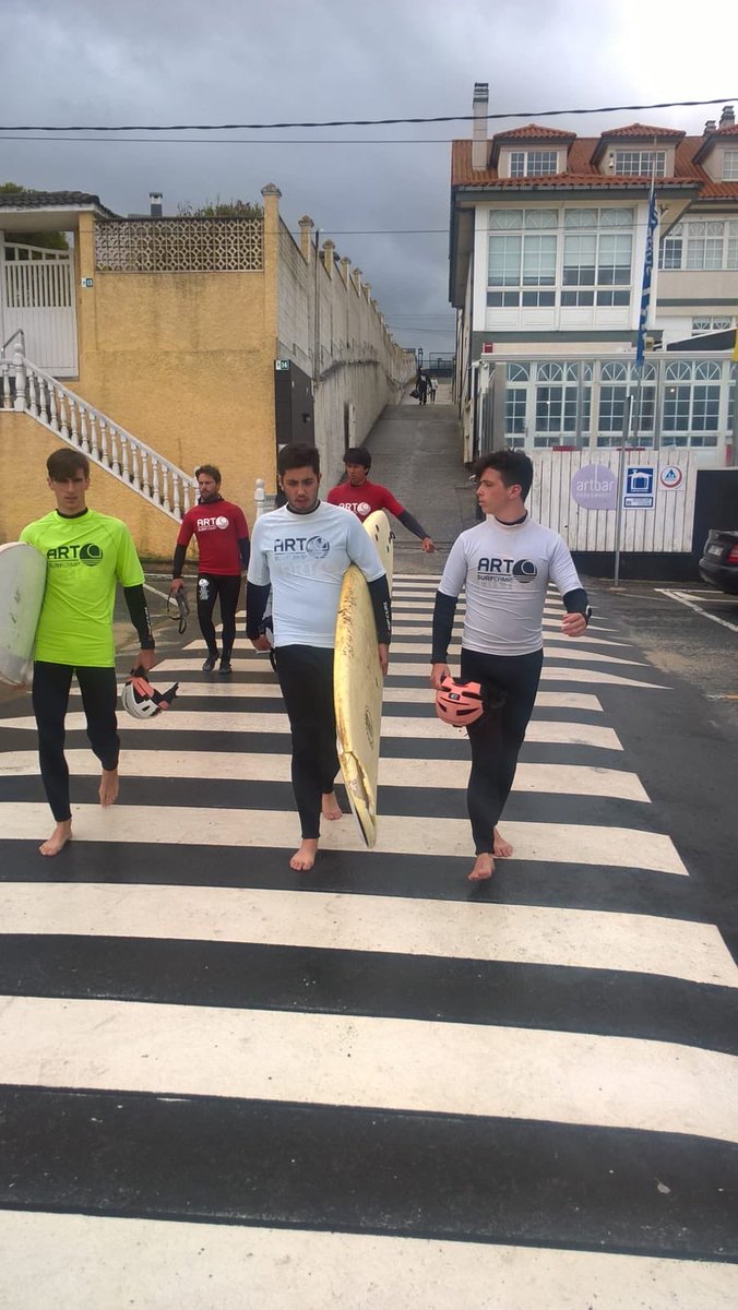 maristasourense's tweet image. Y con mucha pena dejamos las tablas para la próxima! Adiós @artsurfcamp #excursionesfindecurso #somosmaristas
