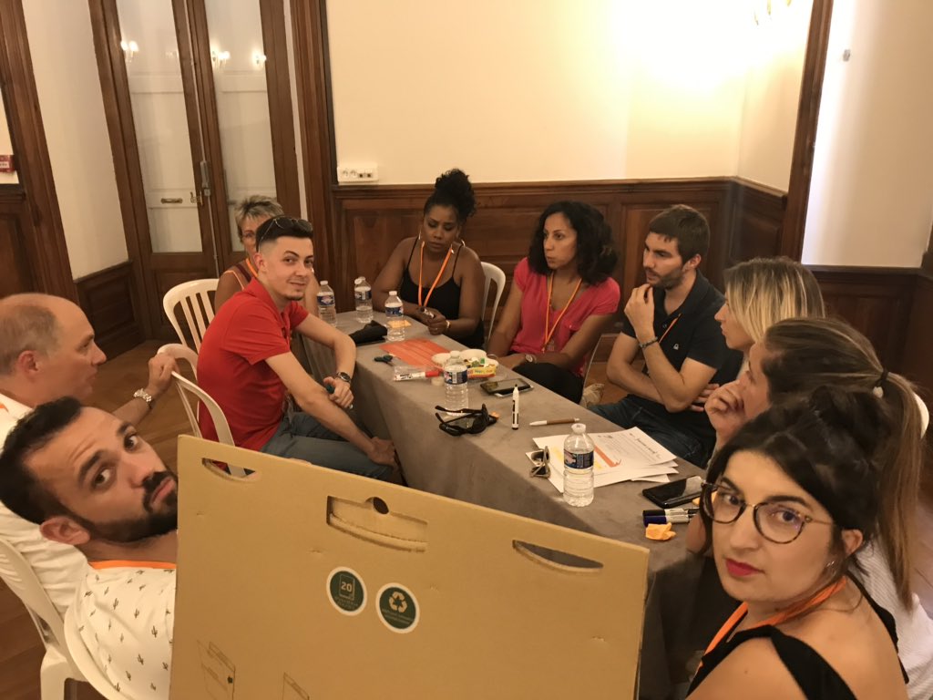 JPhChamp's tweet photo. Séminaire #DALSE #GRDFSE les équipes des différents sites #AAG #AAR #ARDG #GREA #EC réflexions en cours sur la performance, la satisfaction de nos clients, la cohésion des équipes et notre contribution au PE #Vert... l’Avenir! Bravo et merci à tous pour votre enthousiasme @WLGaz https://t.co/9hX4Ai98LP