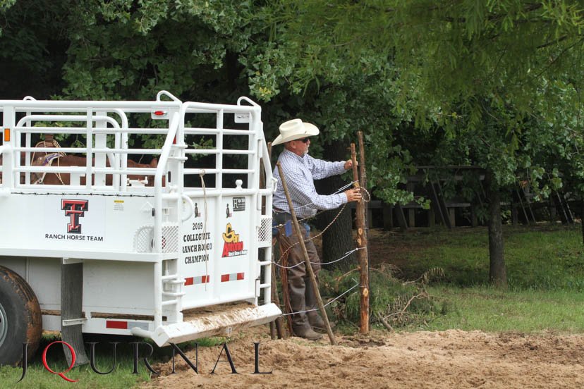 AQHAJournal's tweet photo. Shoutout to the Texas Tech Ranch Horse Team for loaning @AQHA the use of it's brand-new trailer for the #VRHWorld. The team won the trailer at the National Collegiate Ranch Rodeo this year. @AQHYA https://t.co/tuGKG5m9u8