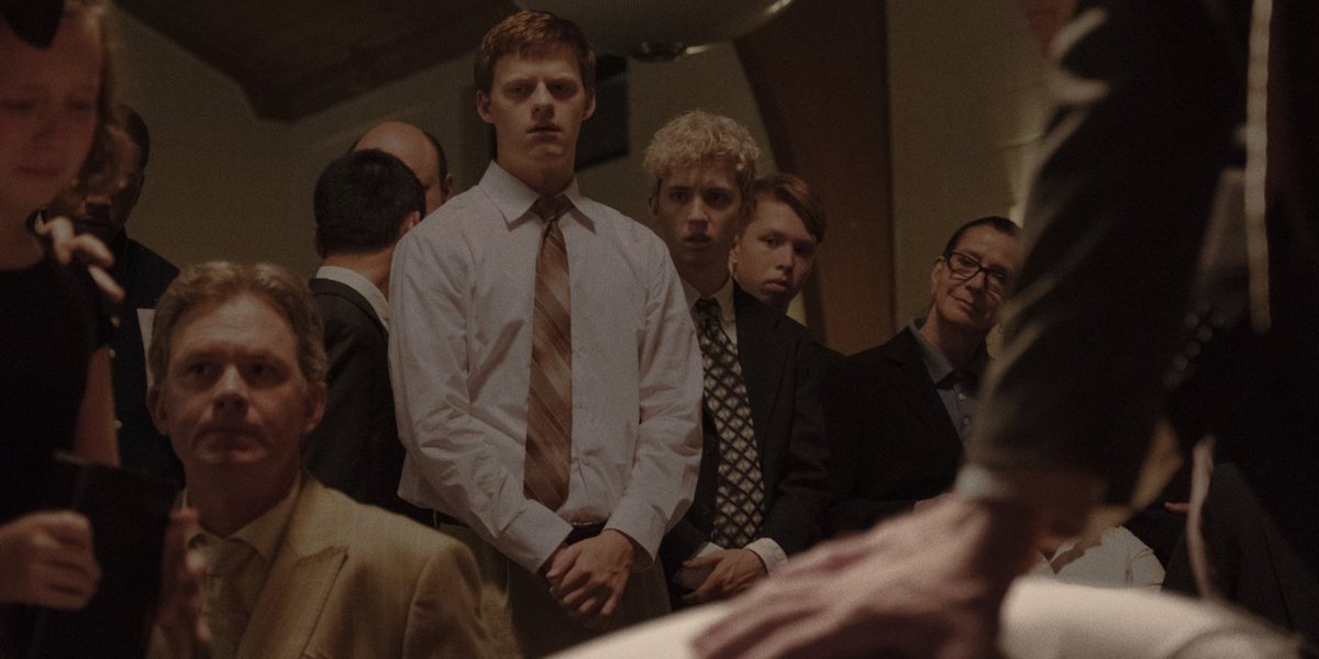 spoilerpage's tweet photo. Boy Erased (2018) สร้างจากชีวิตจริงของเกย์คนหนึ่งที่เป็นลูกบาทหลวงและถูกส่งไปสถานบำบัดที่ดูแลโดยโบสถ์ สะท้อนให้เห็นความรุนแรงทางกายและใจที่ส่งผลกระทบต่อชีวิตคนๆ หนึ่ง การแสดงของลูคัส เฮ��จ์ยังคงทำได้ดีเหมือนเดิม ดูได้ใน TrueID หรือแผ่น DVD ที่เริ่มวางจำหน่ายแล้ว #movietwit https://t.co/RXmvklW0Ia
