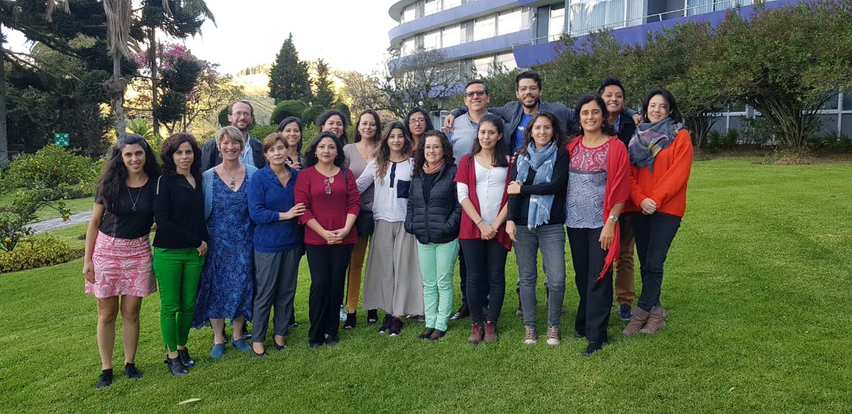 PazGonzalez06's tweet photo. En quito estamos armando un centro se gestion del conocimiento climático junto a 18 redes latinas #clickhub @actionlac @CDKN_LA @CentroCCYTD @cclimatico @LedsLac @LatinClima @FLACSOec @ENGAJAMUNDO @Redmunicc https://t.co/b6xaCpPx3W