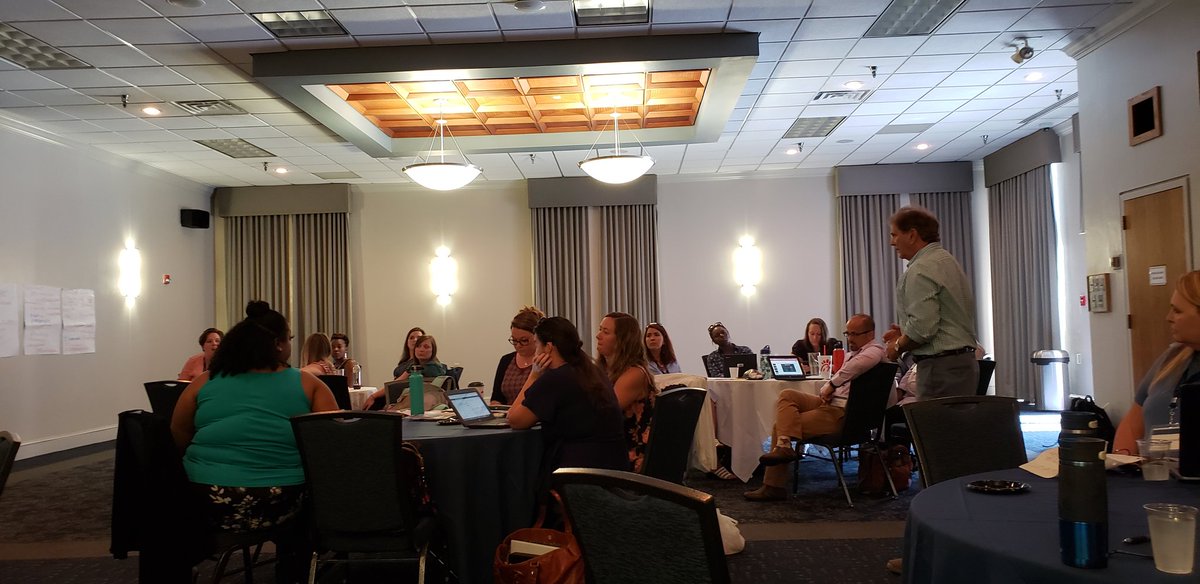 Dr. Jepson leading feedback discussion on case study presentations. <a href="/ODUMonarchLEAD/">ODU Monarch LEAD</a>