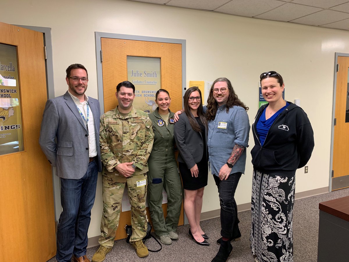 RamLawNJ's tweet photo. RAM Law associate Rachel Holt organized and spoke at an LGBT+ in the professions panel event at a local high school. Rachel is deeply invested in giving back to her community and thanks everyone who was involved in this event! #RAMLaw #givingback #LGBT+ #ally https://t.co/7MEqZo6nwy