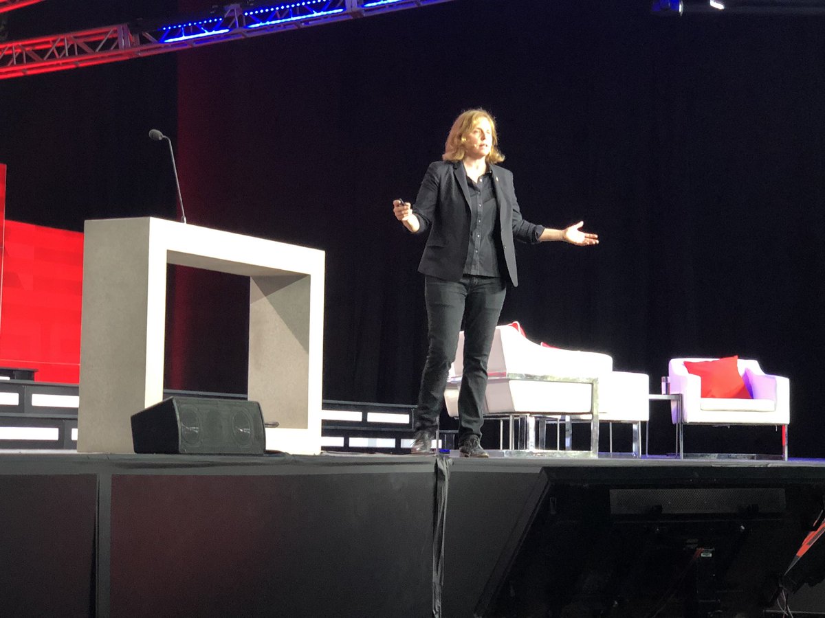 Communitech's tweet photo. “Let’s make school not boring by allowing kids to express their creativity through tech. We need everybody if we are going to get to the kind of thriving future that we deserve.” - Megan Smith, CEO @shift7 https://t.co/UV829Q44FH