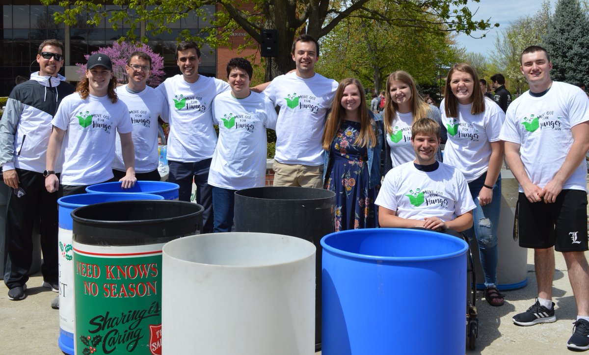 FoodRecovery's tweet photo. Congrats to all of our chapters who participated in #MoveOutForHunger! 9 schools recovered more than 4,100 pounds of surplus food! We are so proud of those who worked hard to host these events. Thank you to @moveforhungerfor their support in making this possible! https://t.co/VGPVphYrRV