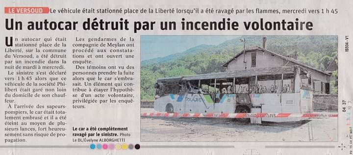 carconducteur's tweet photo. Un #autocar Iveco Crossway, appartenant à #Philibert et roulant sur le réseau #TouGo, a été incendié volontairement au #Versoud en #Isère mercredi matin 🤬😢
Il stationnait sur une place de car, place de la liberté, le long de la RD523
#Lâcheté #Minable
cc @sdis38 @LeDL_Grenoble https://t.co/IDZHQDSsMa