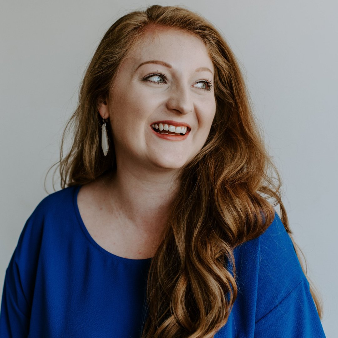 threeboxinc's tweet photo. Happy THREE year work anniversary to Account Lead @ashtonbrown93. Her work is even more fabulous than her hair. If you don’t know Ashton yet, check out her bio: https://t.co/5YGri7Vqeq https://t.co/T3xCzbIc9s