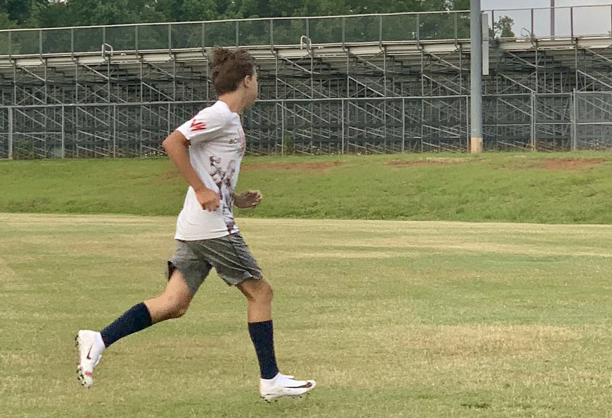 itsjustamatter's tweet photo. 7am soccer workouts + no time to make coffee = tired mom 😫😴 #worthit #happykid #isitnaptimeyet #carsonhighschool #soccer #workhard #defense https://t.co/2bOlmHHEJB