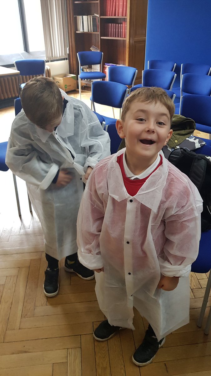 LynseyJayes's tweet photo. Combined the boys cardiology check up today with a tour round the labs at LGI in celebration of #BiomedicalScienceDay2019 
@LeedsHospitals https://t.co/JyLwR5ILmu