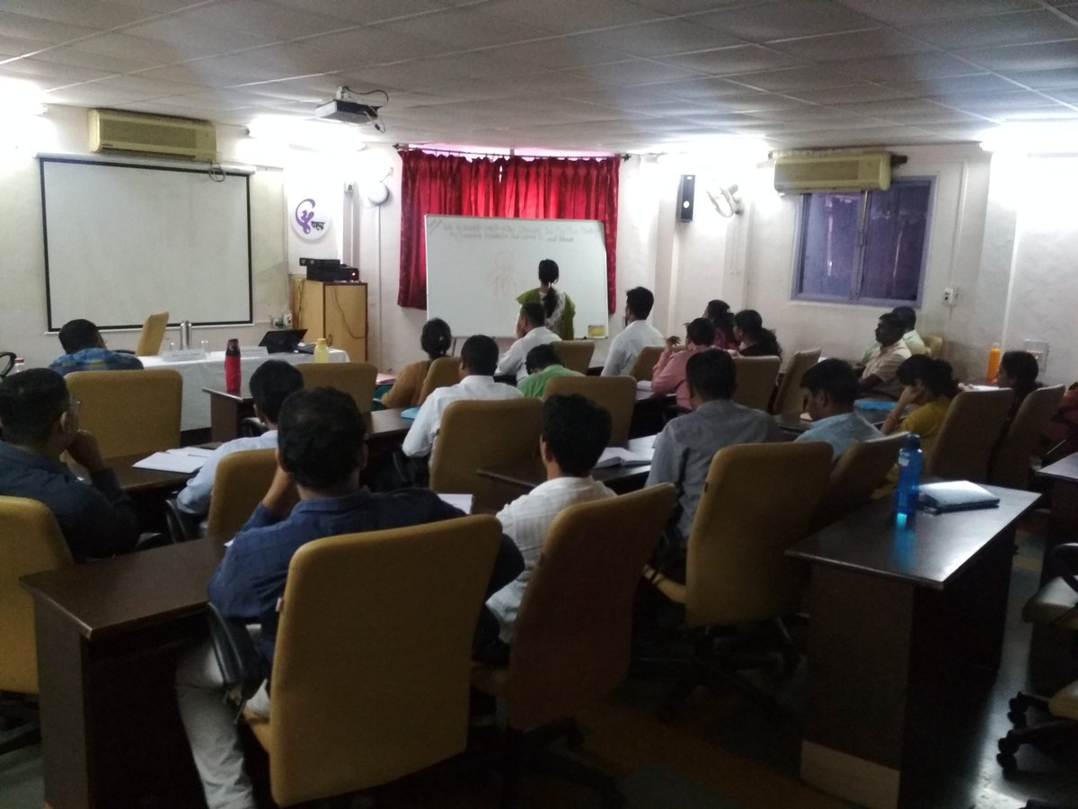 viv22jan's tweet image. Thanks to all participants of Mah Govt, for attending workshop today at Yashada on Emotional wellness.

Looking forward to conduct similar workshops for other govt officials too.

@CMOMaharashtra @PMOIndia