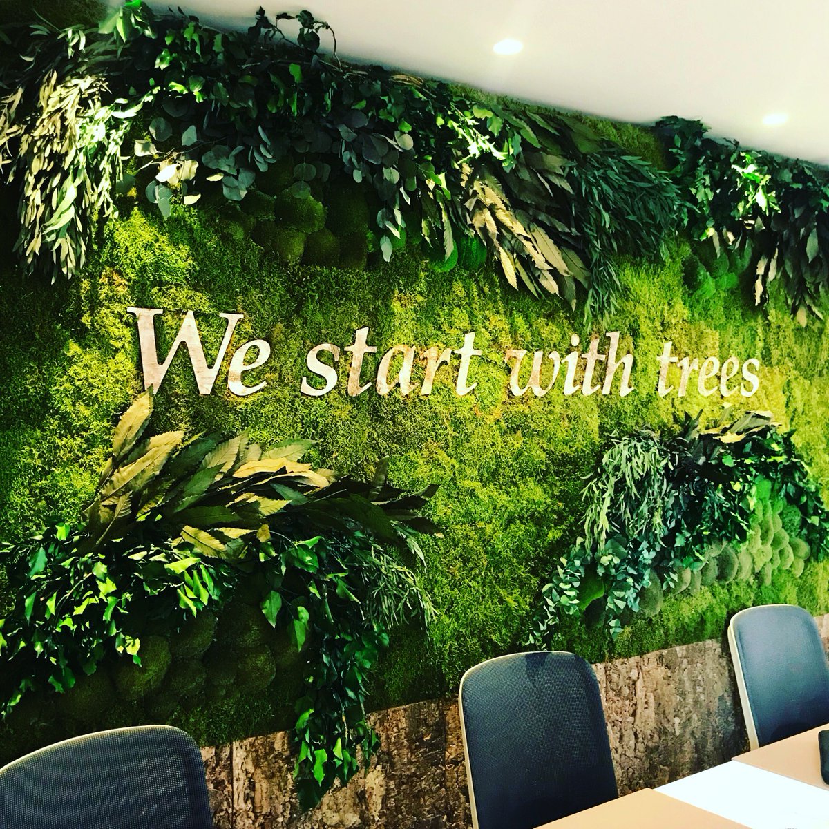 MorganSeating's tweet photo. We start with trees 🌳 A leafy installation by @InnerspaceRich on display in our Clerkenwell showroom 🍃 #design #interiordesign #madeinbritain #clerkenwell #nature #wellbeing #mosswall https://t.co/F728rpU5kC