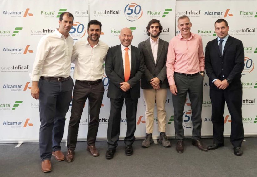 cmayor_ES's tweet photo. Un placer aceptar la invitacion de @GrupoINFICAL #ALCAMAR en la celebración de su 50 🎂. https://t.co/jI1Zu6uhTk