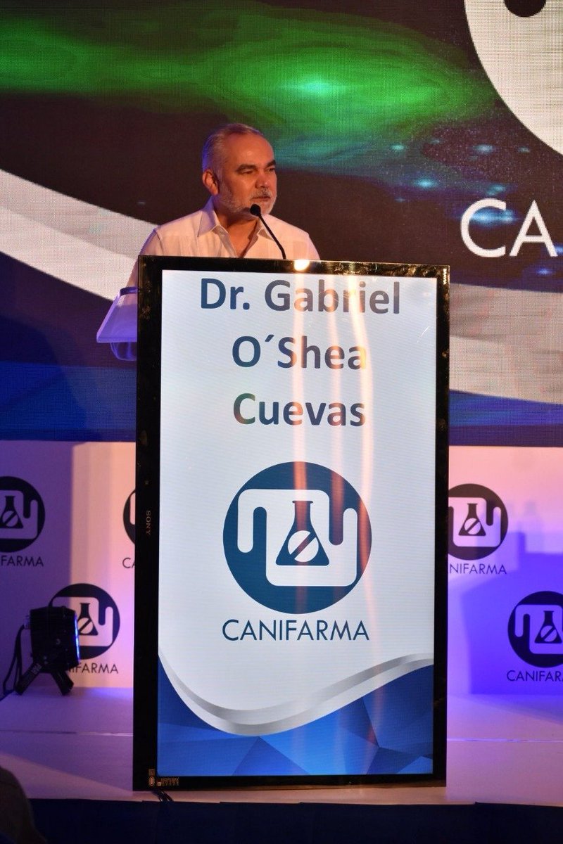 SaludEdomex's tweet photo. El Gobierno del @Edomex trabaja diariamente en el desarrollo de acciones que permitan mejorar el abasto de medicinas en las más de mil 200 unidades médicas con que cuenta en ISEM:@Gabriel_OShea durante la inauguración de la XXVIII Convención Nacional de la Industria Farmacéutica. https://t.co/kUTNCzL0hp