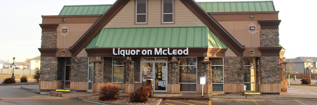 HappyHourGelato's tweet photo. We're now available in @LiquorOnMcLeod ! We promised we wouldn't leave you waiting too long Spruce Grove 😉👌
#BoozyGelato #dessert #yegfood https://t.co/zL8jdgLl9a