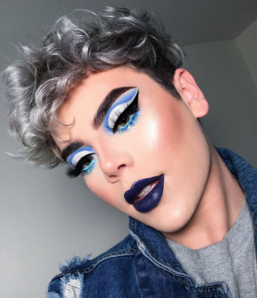 TotalBeauty's tweet image. Gorgeous Icy blue blook by @cohlsworld
#eyetutorial #creativemakeup#eyemakeup #makeuplooks#wakeupandmakeup #slave2makeup#wakeup2slay #undiscovered_muas#insta_makeup #makeupaddict #blueeyemakeup #bluelipstick #eyeshadowlook #makeup