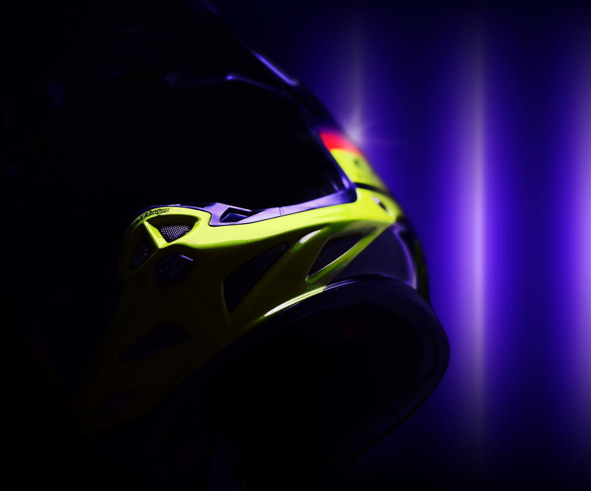 BikeBandit's tweet photo. Shop Troy Lee Designs Limited Edition SE4 Carbon Mirage Helmet!⁣
•⁣⁣⁣⁣⁣⁣⁣⁣
#BikeBandit #Motorcycles #Motorcycle #Ride #Motocross #Honda #Yamaha #Suzuki #Kawasaki #Triumph #HarleyDavidson #MotorcycleGear #Videooftheday #Photooftheday #Like https://t.co/OcBYRkLsQV