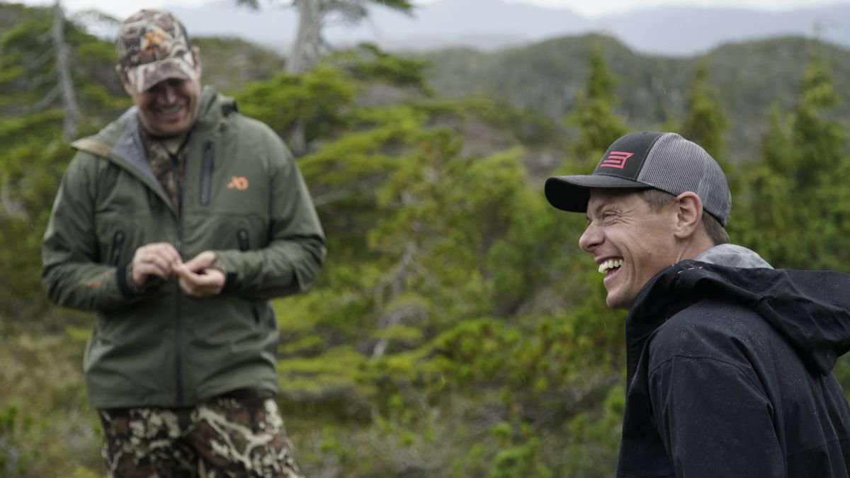 Steven Rinella isn't afraid to call people out!

The Biggest Dick Moves a Hunter Can Make: bit.ly/2Rn245m

#WhatGetsYouOutdoors #HuntingEthics #Hunting @MeatEaterTV