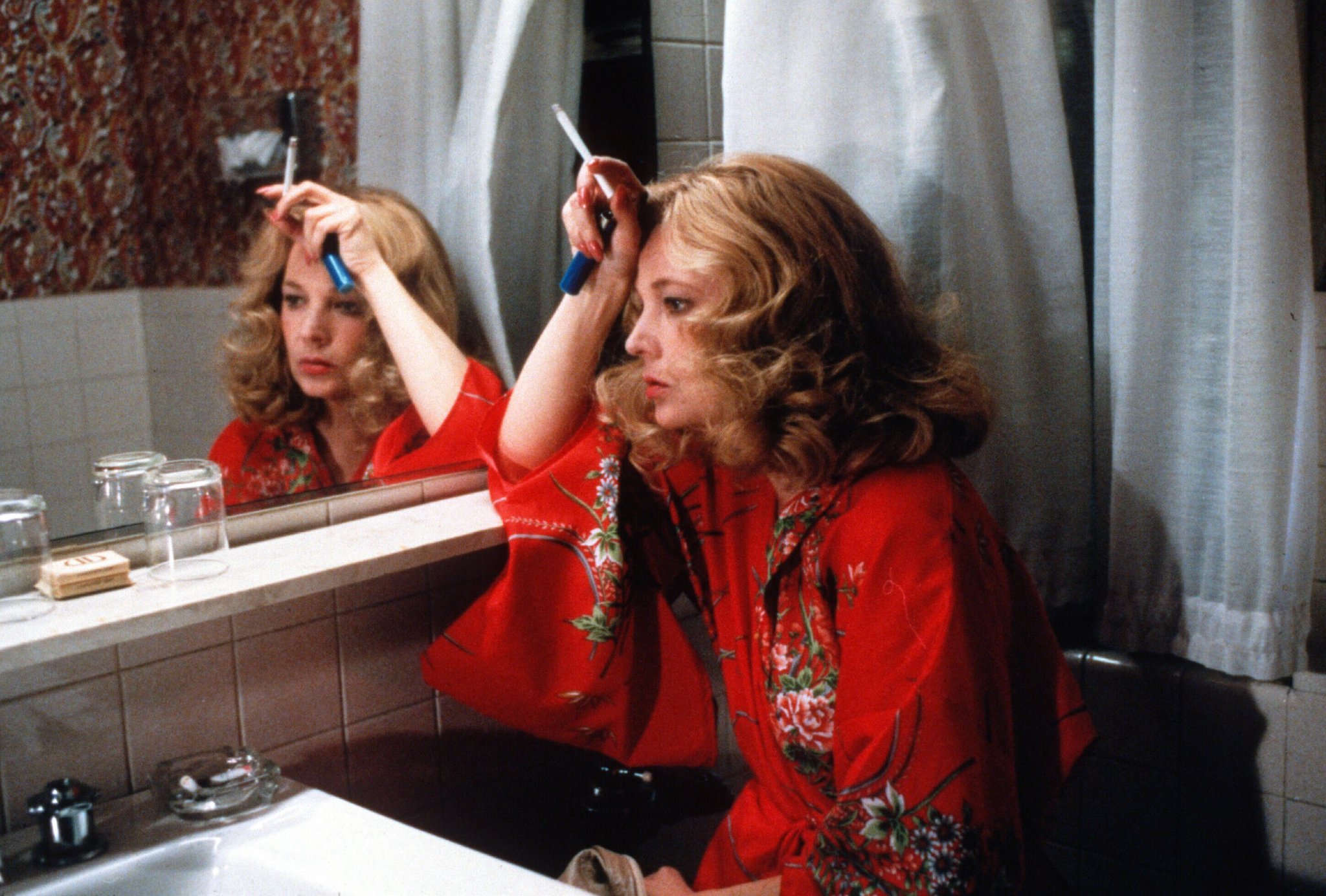 How could I forget her Birthday. 
Happy Birthday to my all time favourite Gena Rowlands. 