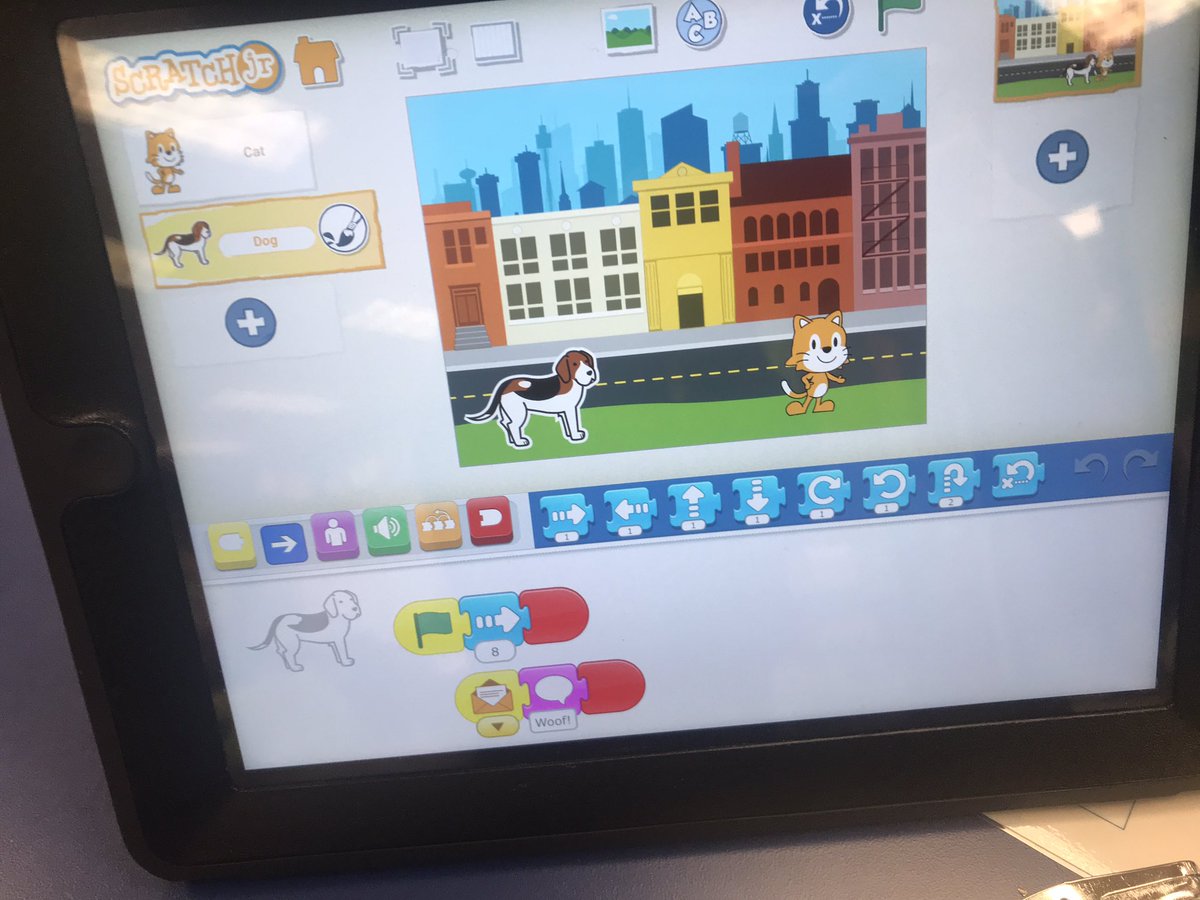 MelissaUnger15's tweet photo. Exciting morning of coding and creating with technology. Exploring how to scaffold coding experiences for students. #pasmartsfsd https://t.co/X5lUvm5FJC
