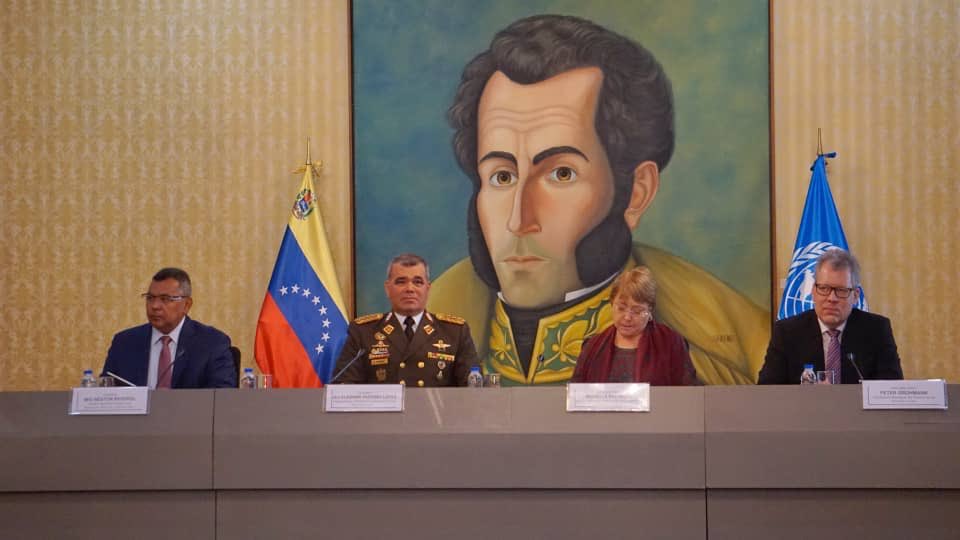 Tag venezuela en El Foro Militar de Venezuela  - Página 9 D9hAOkTWsAMBXph