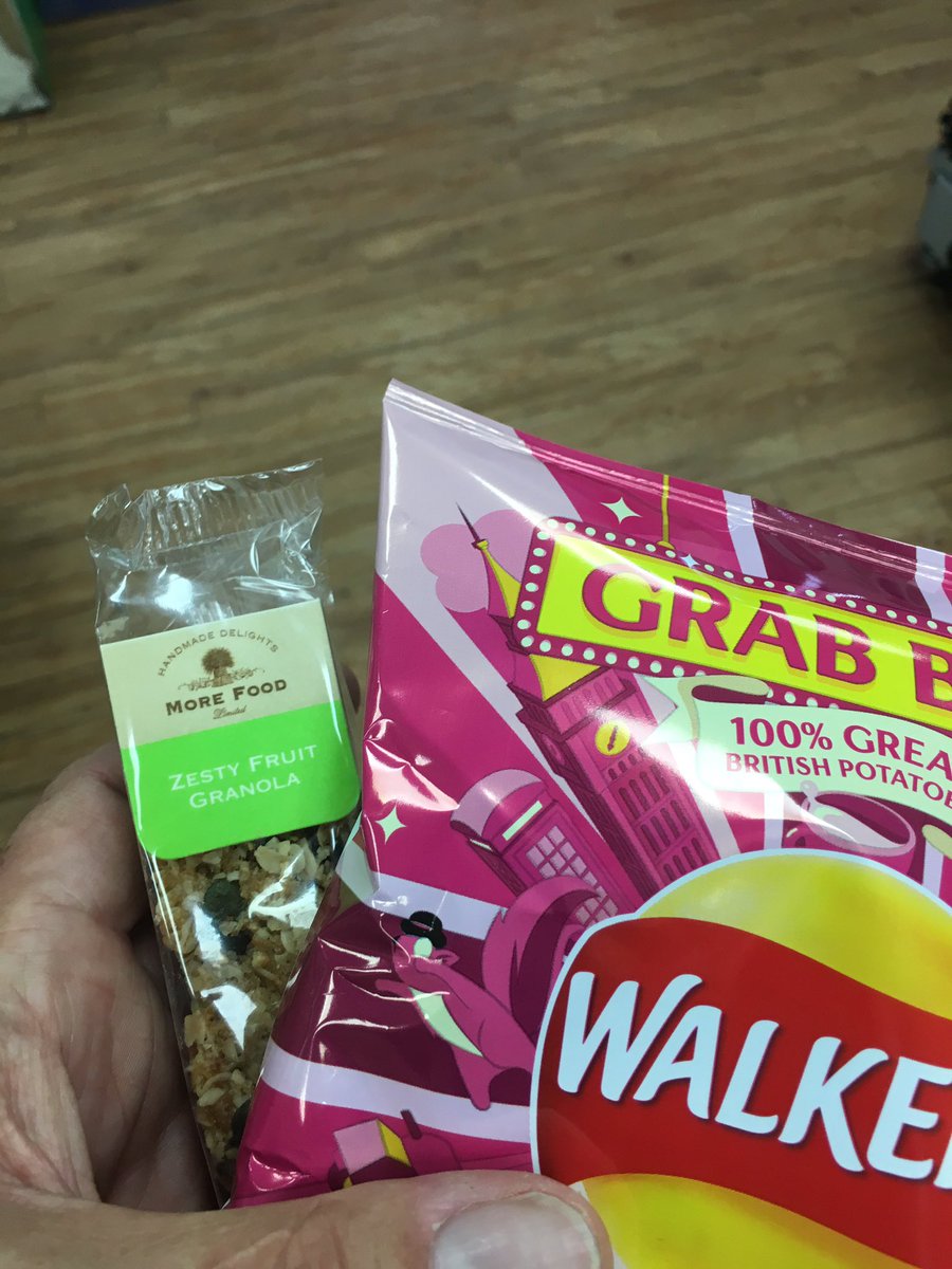 whyibuy's tweet photo. Snack for trek home π...chose @walkers_crisps coz of recycling scheme with @TerraCycleUK ππΌππΌπ(& despite @gikibadges giving them only a 2/6 rating). Also got @megabusuk from #London for a greener travel option than train (see CSR creds here: https://t.co/93OQGGlXU1) #whyibuy https://t.co/hqYkTM9kzX