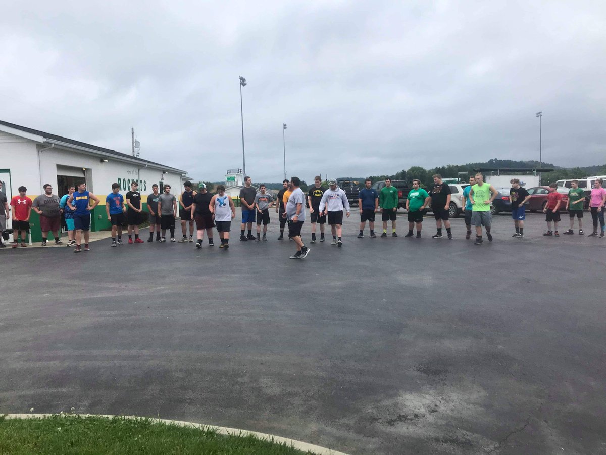 CVRockets's tweet photo. We have just finished our June workouts and are very excited for this upcoming season! We had over 20 varsity players in attendance everyday for the past 2 weeks. Working hard to make some noise in the Valley this year! Hoka Hey!
Coach Winland https://t.co/1jD93ggrkZ