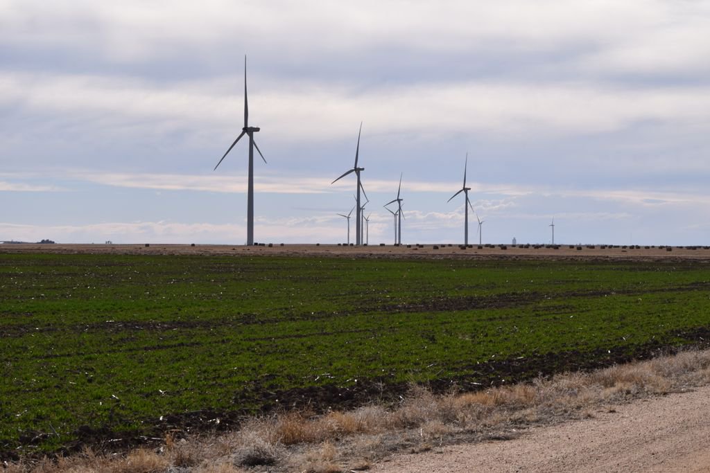 USCleanPower's tweet image. #Windpower fact of the day: The U.S. has enough wind capacity installed to power more than 30 million American homes.