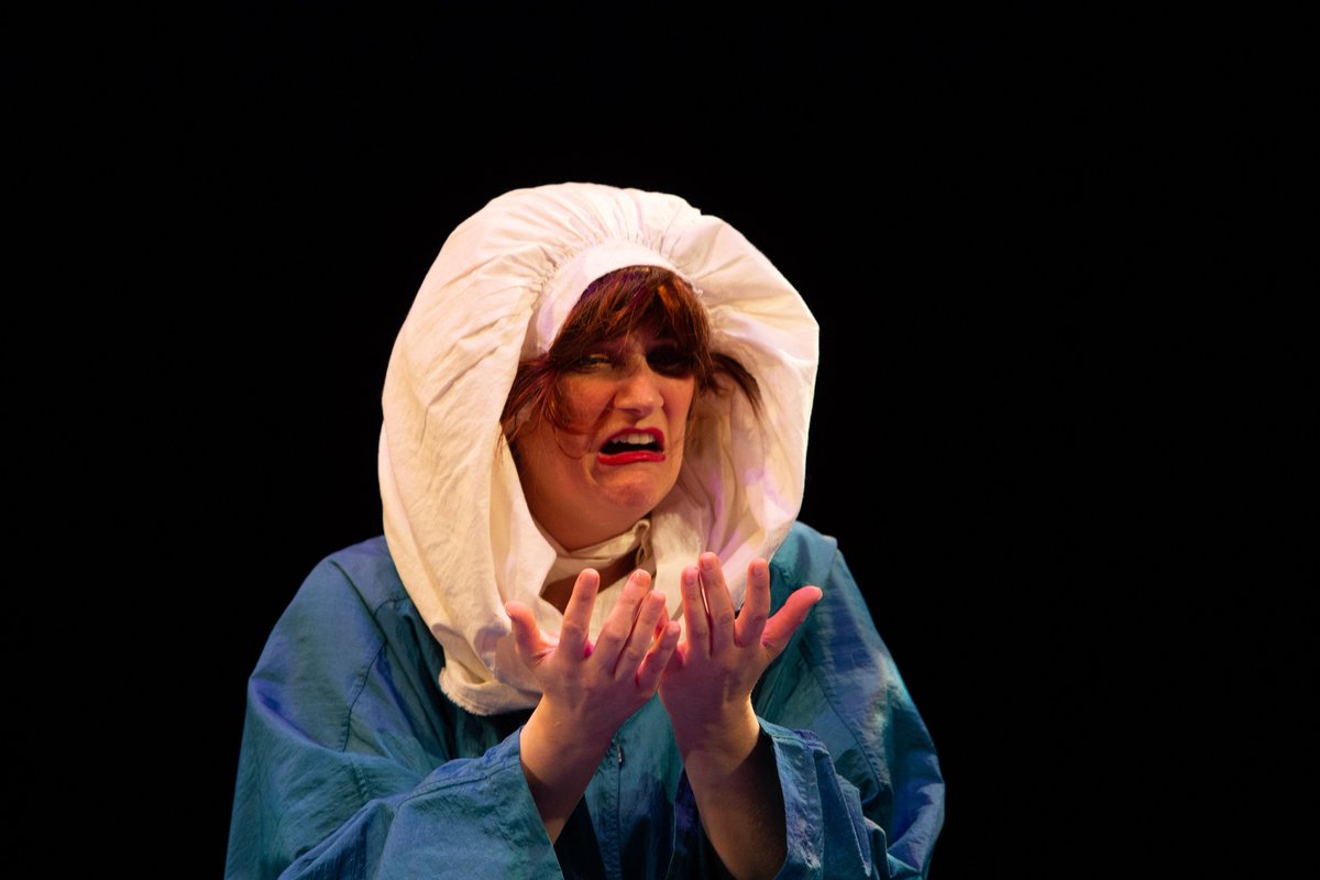 Ritztheatreco's tweet image. "I just want to be a beautiful, glamorous movie star for its own sake!"

Closing weekend of #TheAppleTree is upon us, with only three shows left! Come witness this stirring musical that explores desire and devotion. Tickets available online, over the phone, and at the box office!