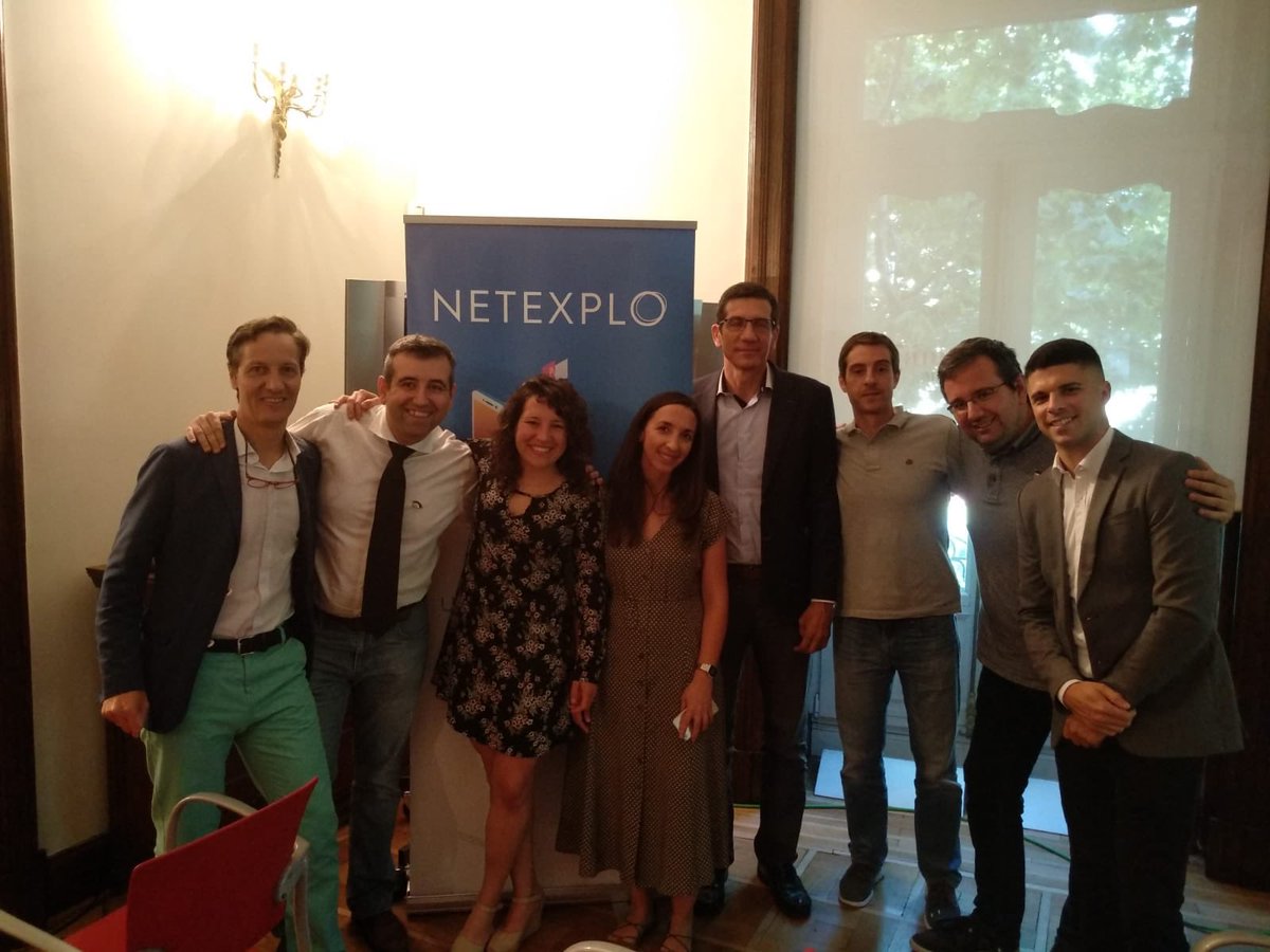 scolado's tweet photo. Pedazo de equipo en Tendencias 2019 #selfienetexplo https://t.co/AREkrw91QR