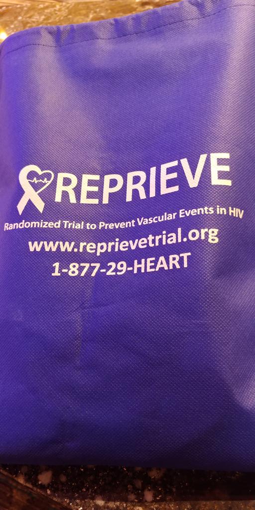 YvesGebhardt's tweet photo. Great to meet the @reprievetrial folks. #ACTG2019
Dr. Anthony Fauci gave @reprievetrial a big s/o during the plenary!! https://t.co/ois2S1aPXs